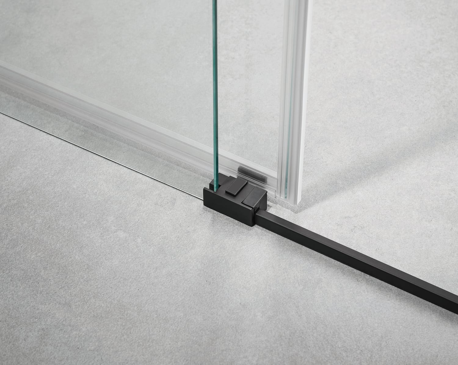 Mampara de bañera GME Basic negro mate Spazio Detalle 2