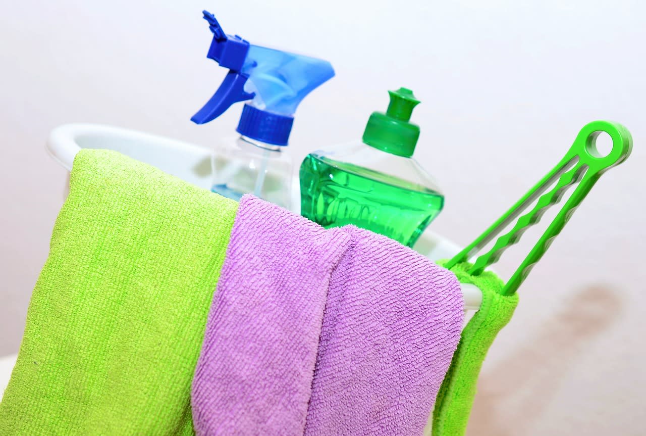Cómo desmontar una mampara de ducha para limpiar en 8 pasos