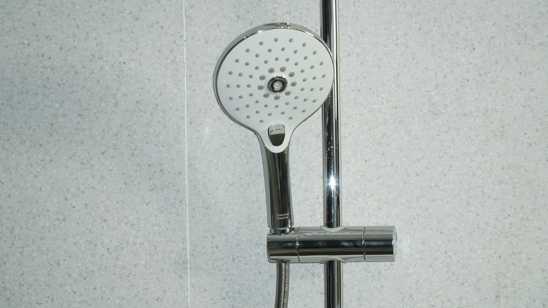 ¿Cómo cambiar el grifo de la ducha? Guía sencilla