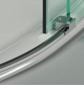 Guía inferior de una mampara semicircular de ducha