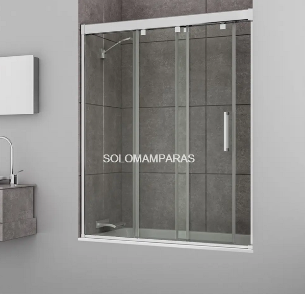 Una mampara frontal de bañera con tres hojas dos de ellas correderas
